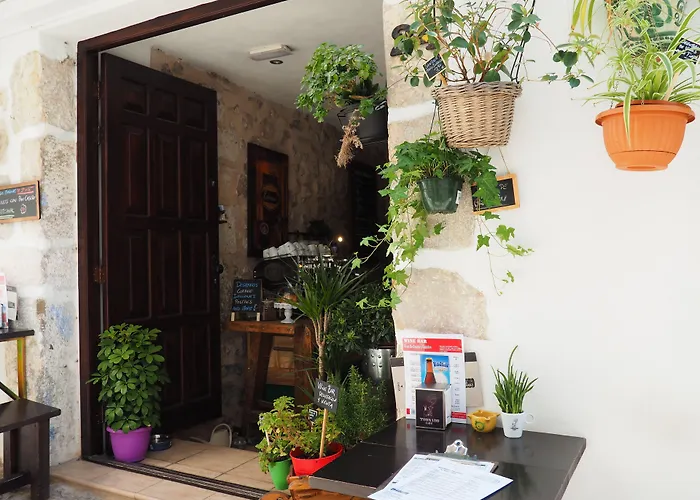 Casa de huéspedes: Dios Esta Bien
